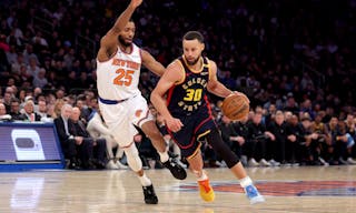 历史上中锋20分+10助攻场次：约基奇165次断档领跑