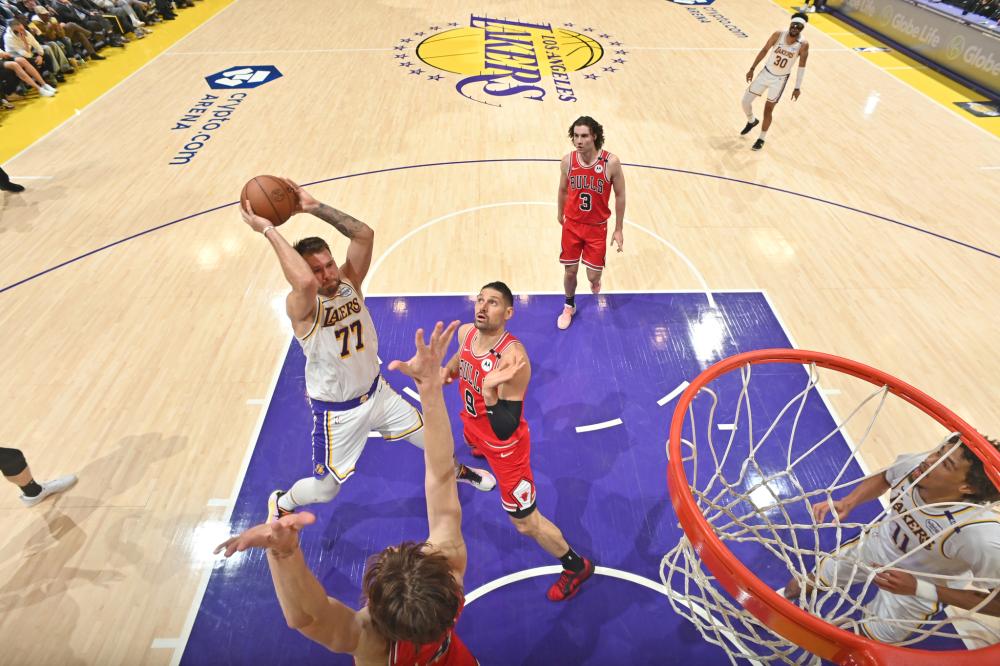 澳超半场：科斯格罗夫梅开二度，奥克兰FC2-1惠灵顿凤凰